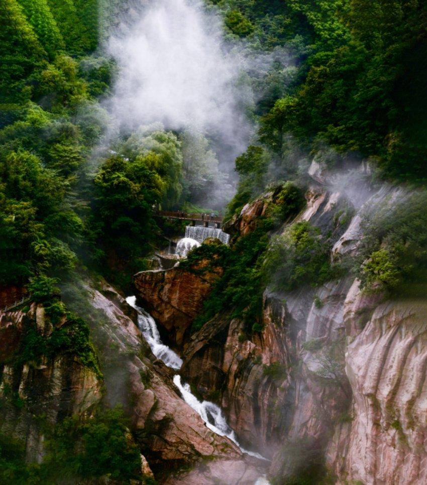 逃离拇指山地